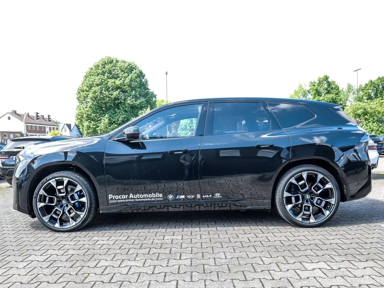 BMW iX3 50 9