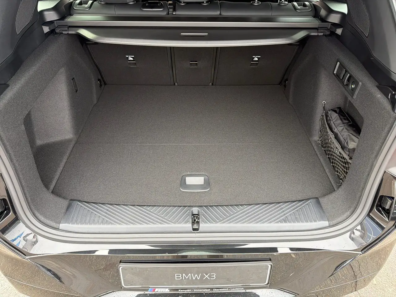 BMW X3 7