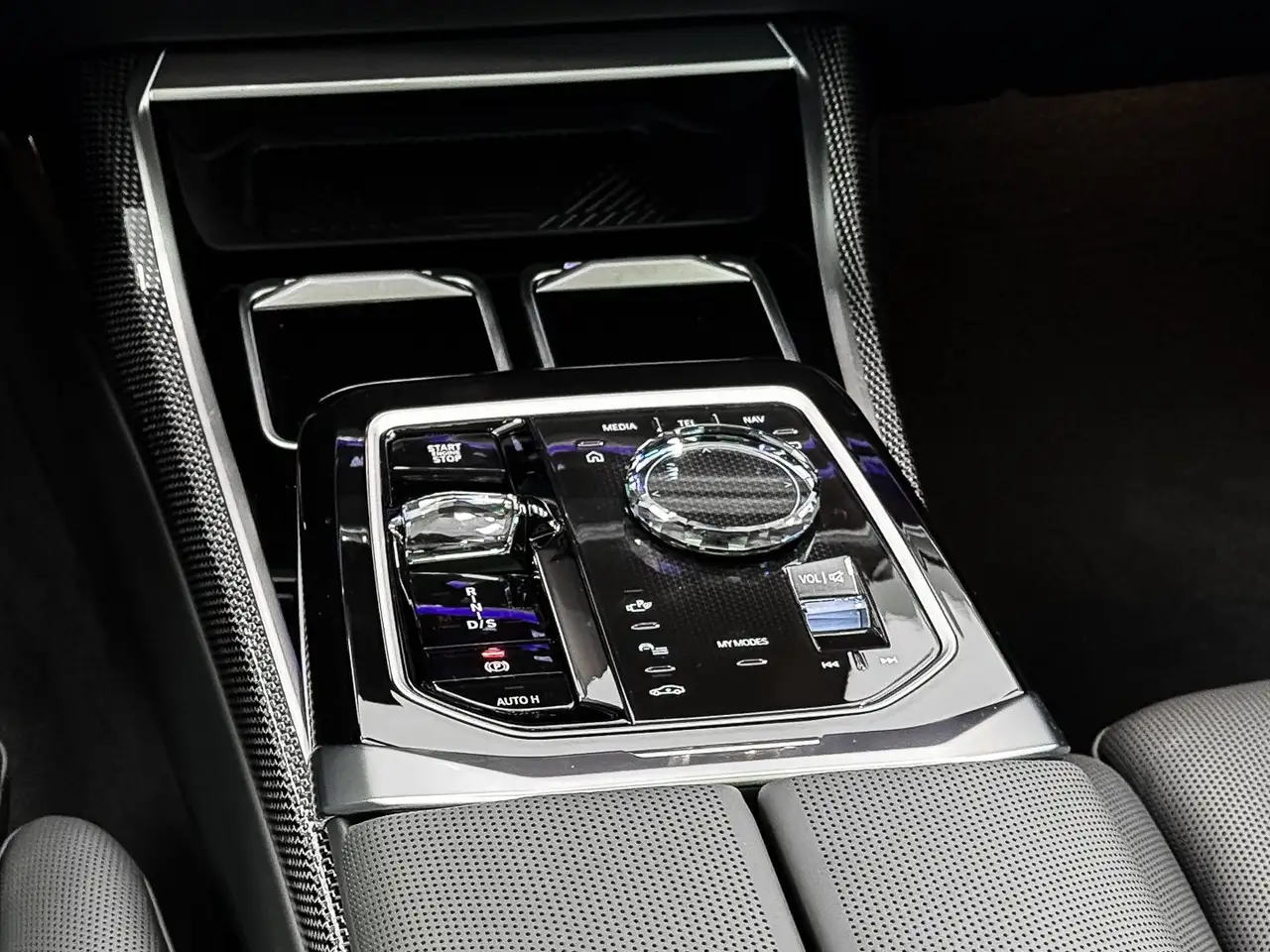BMW 740 9