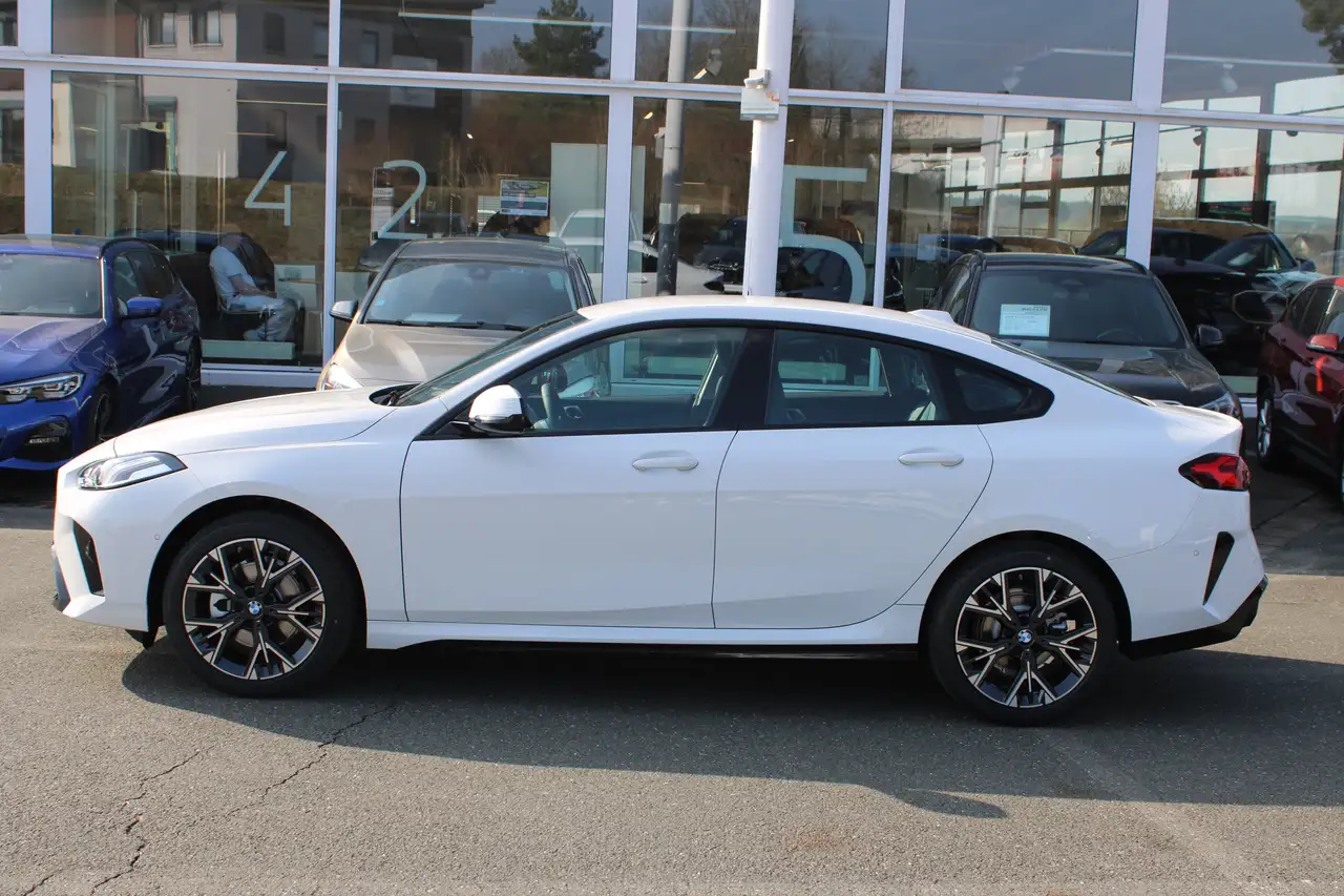 BMW 220 4