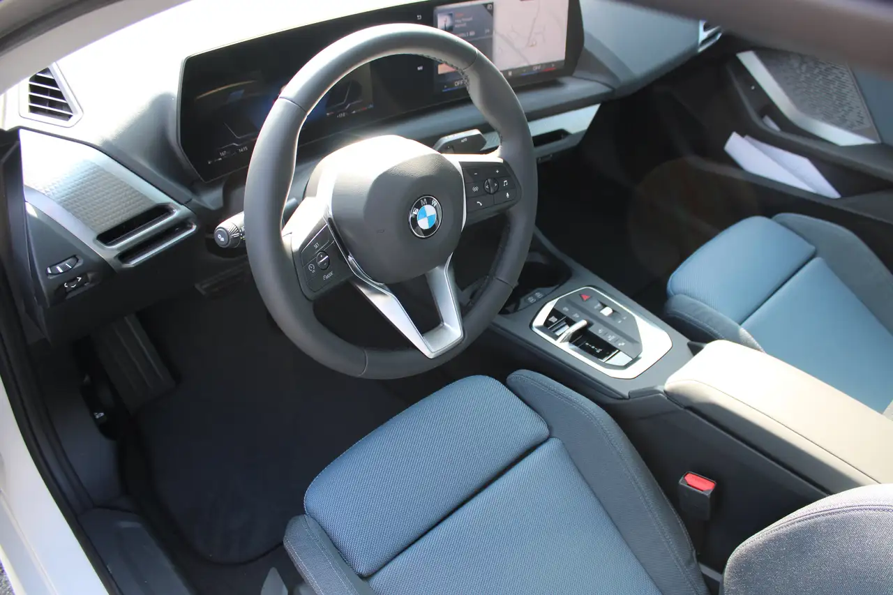 BMW 220 8
