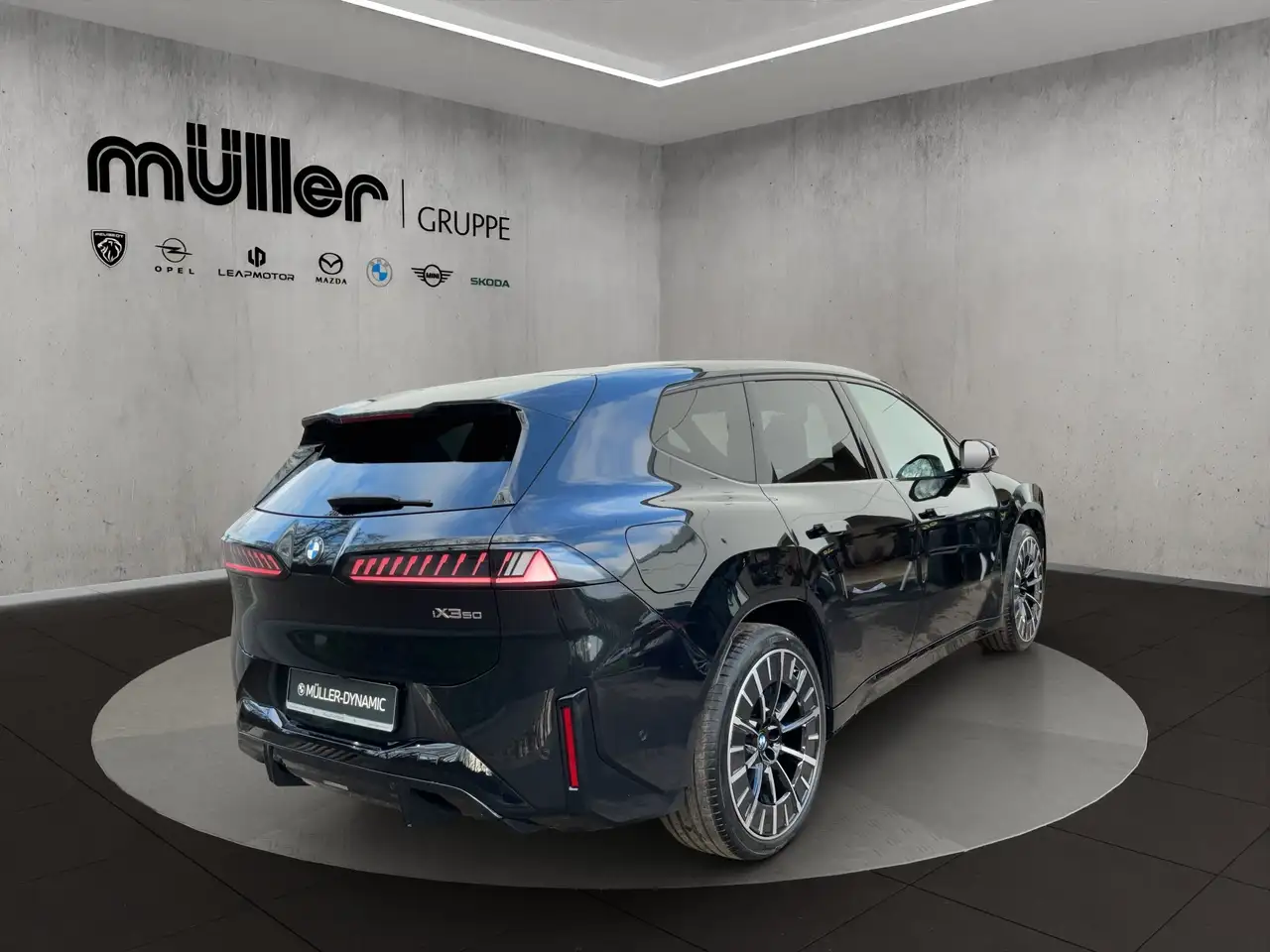 BMW iX3 50 6