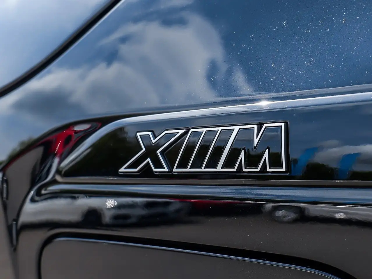 BMW XM 16