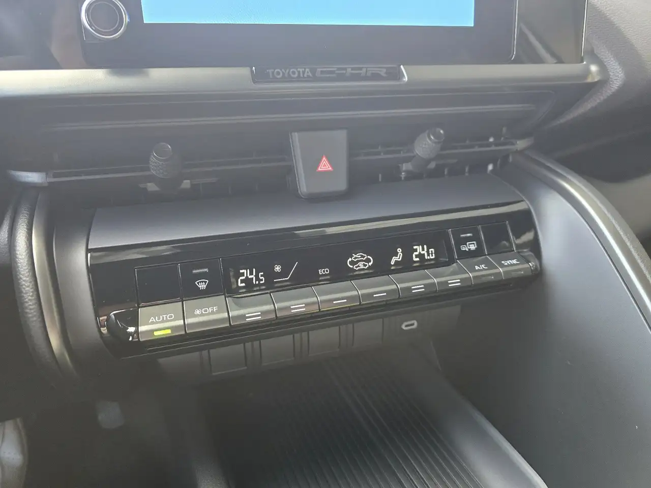 Toyota C-HR 4