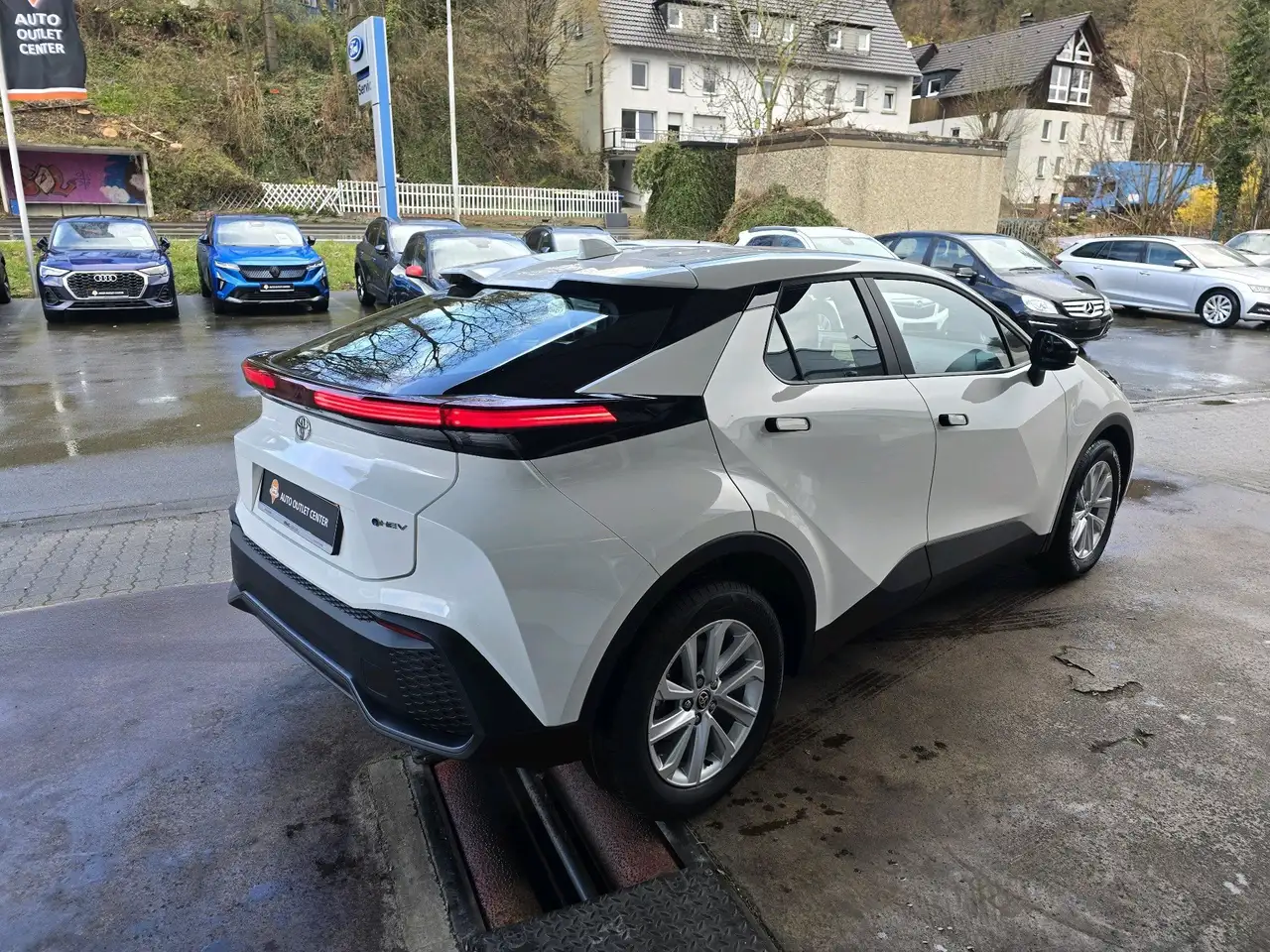 Toyota C-HR 13