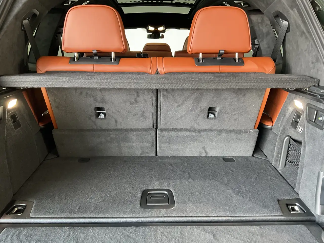 BMW X7 11