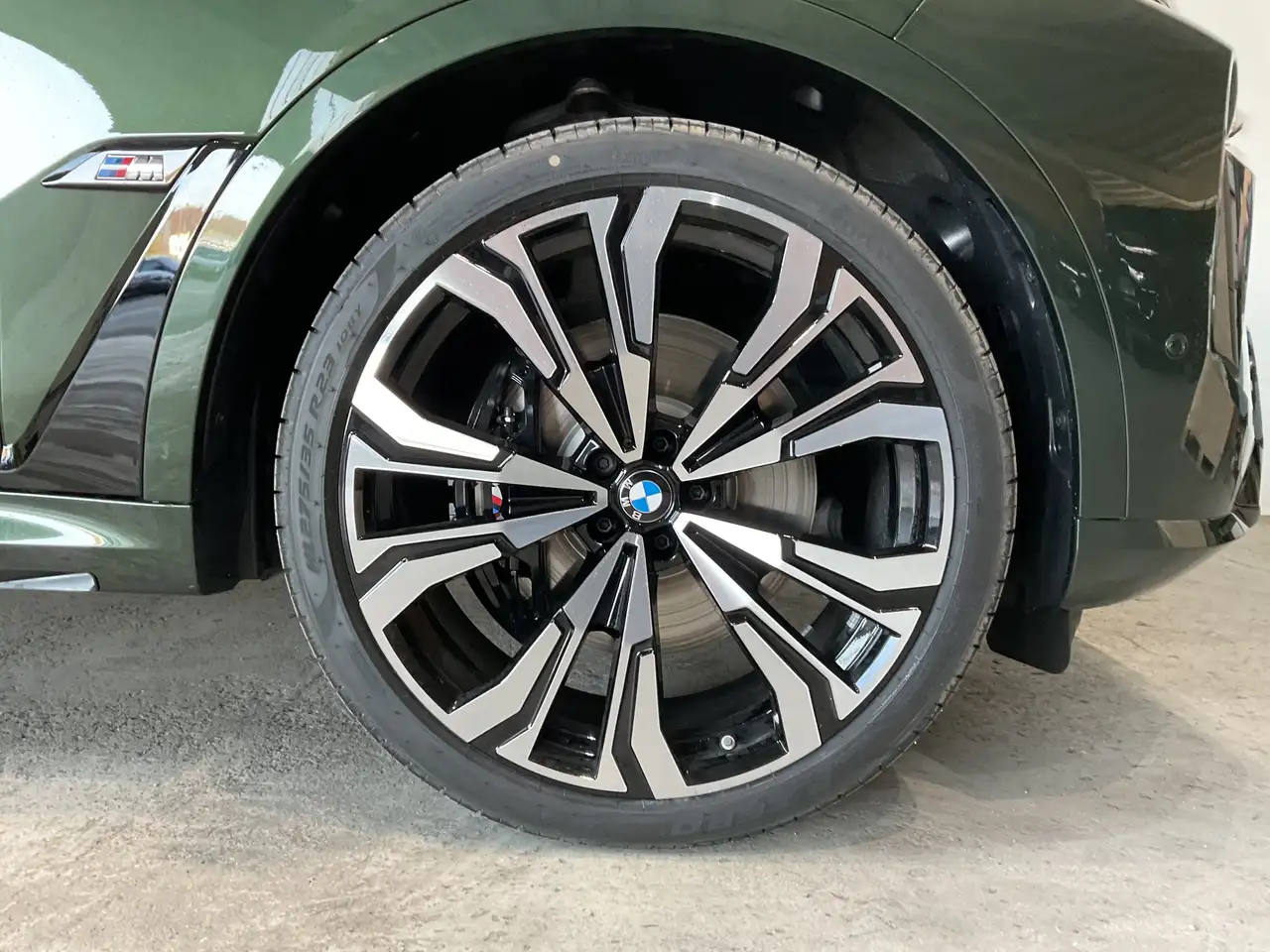 BMW X7 15