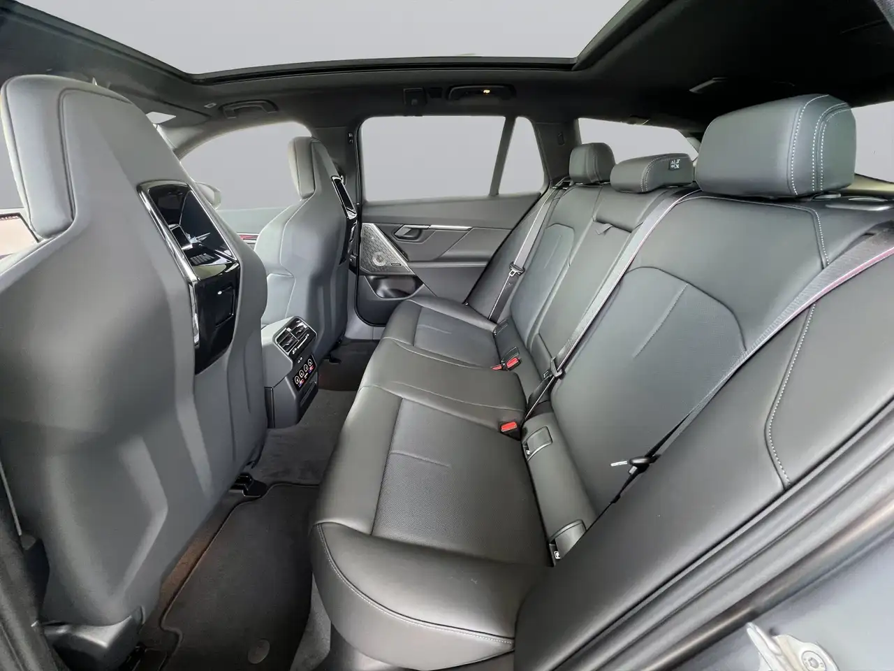 BMW i5 7