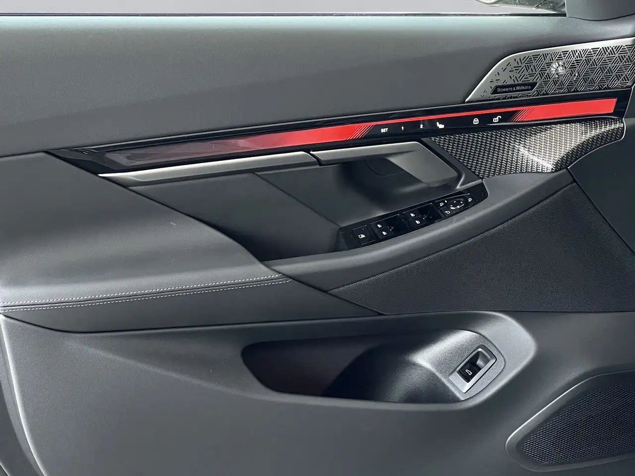BMW i5 14