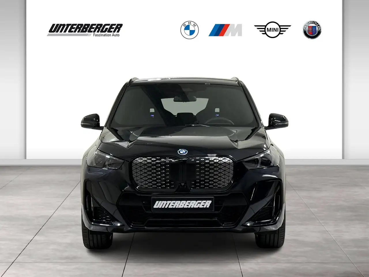 BMW iX1 4