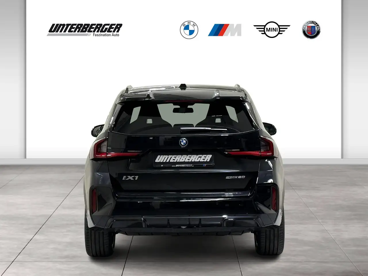 BMW iX1 5