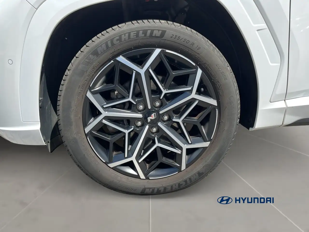 Hyundai TUCSON 8