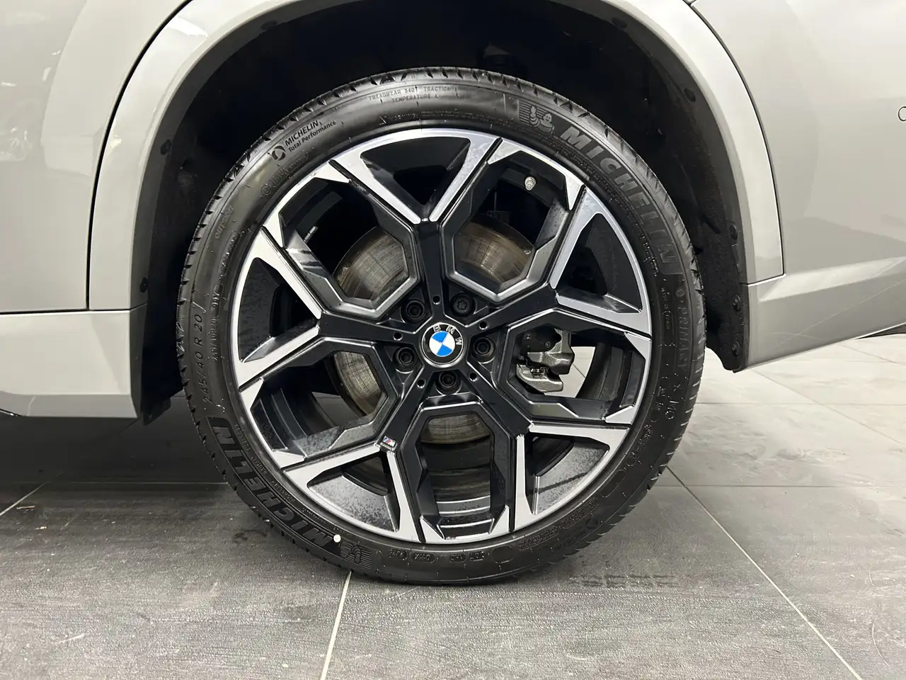 BMW X1 6