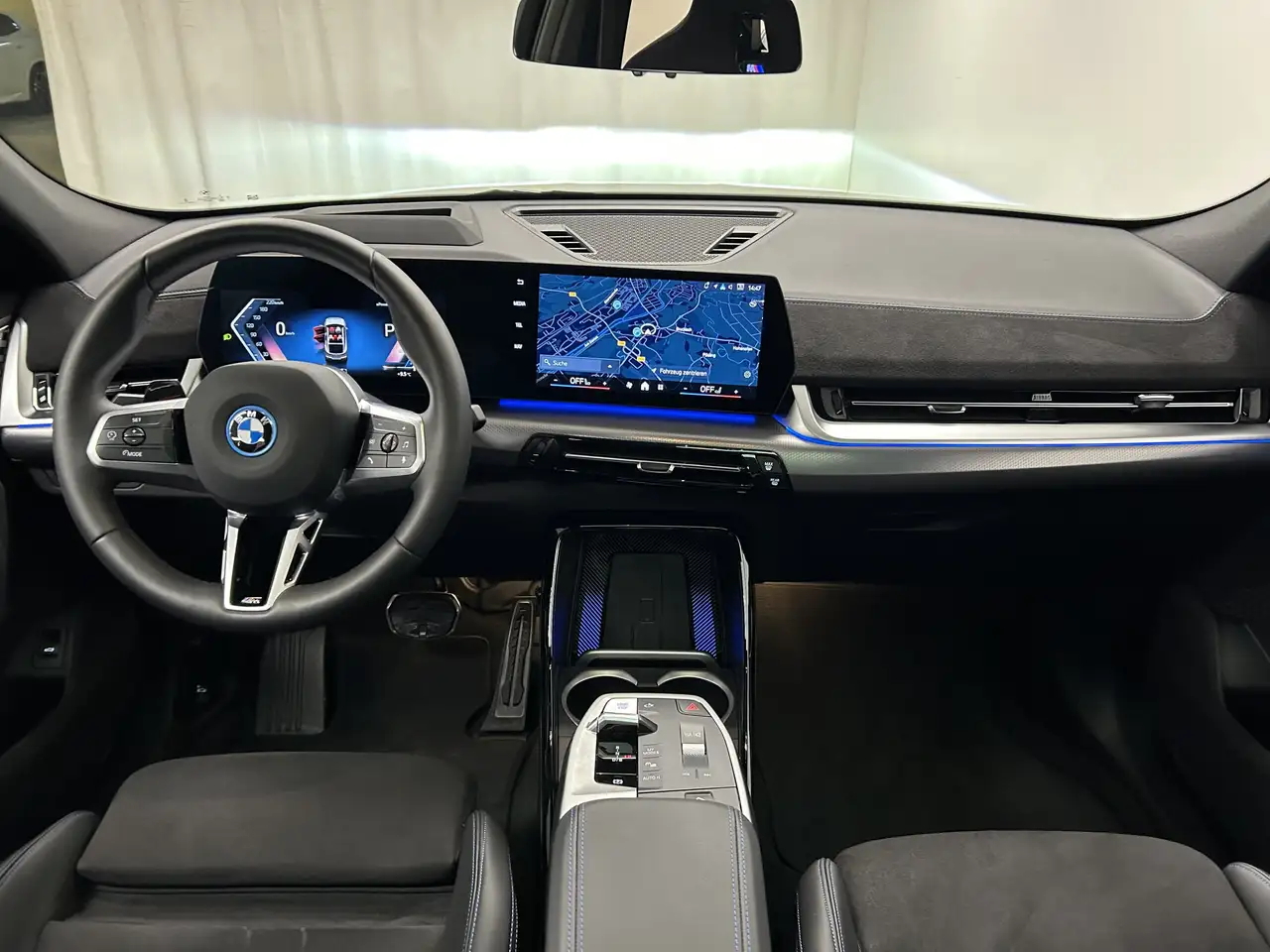 BMW iX2 4