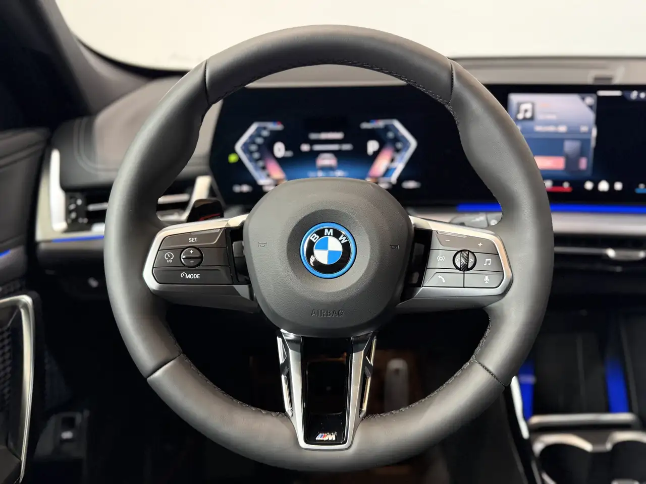 BMW iX1 5