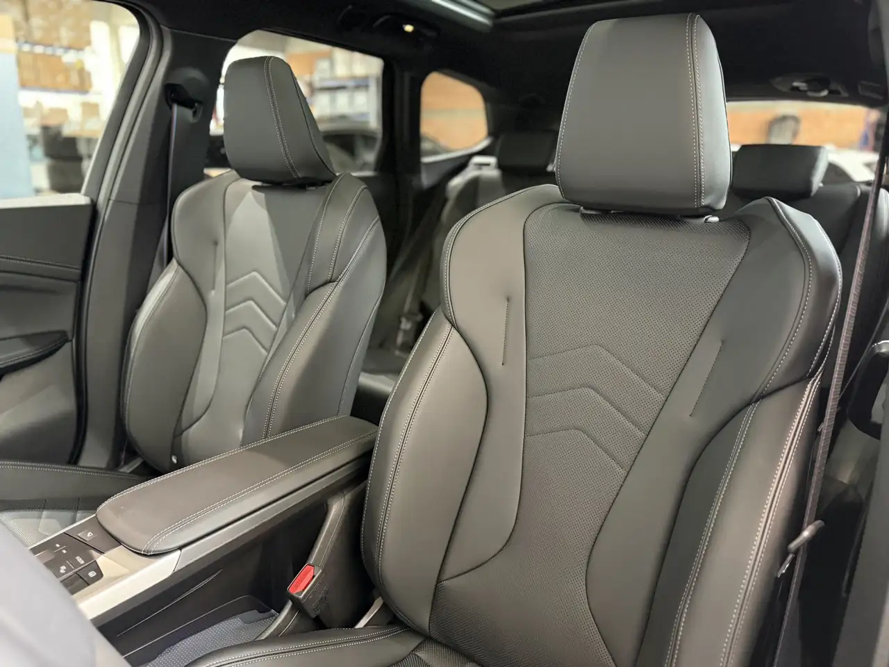 BMW iX1 7