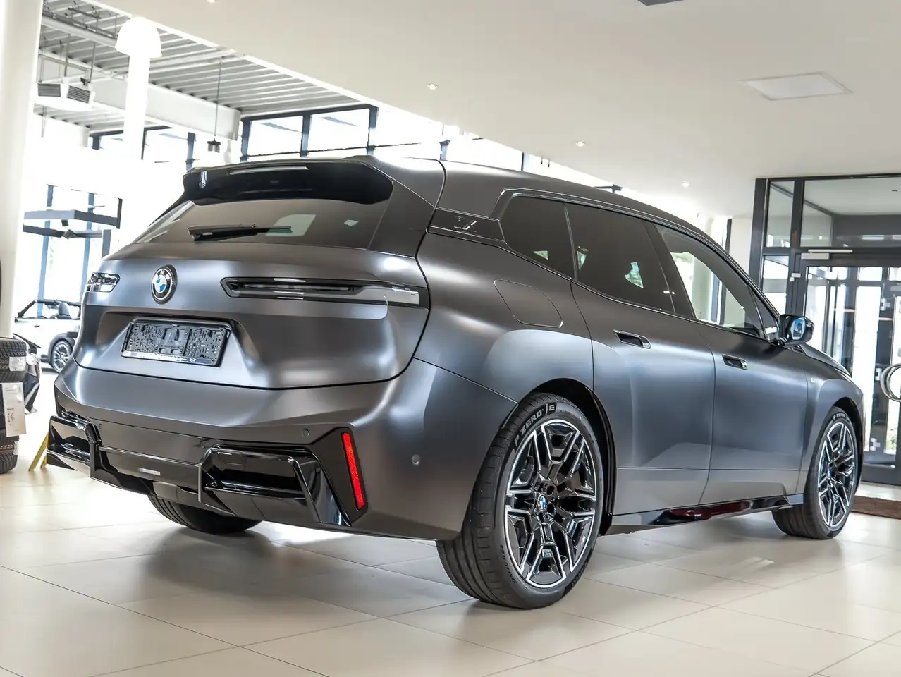 BMW iX 2