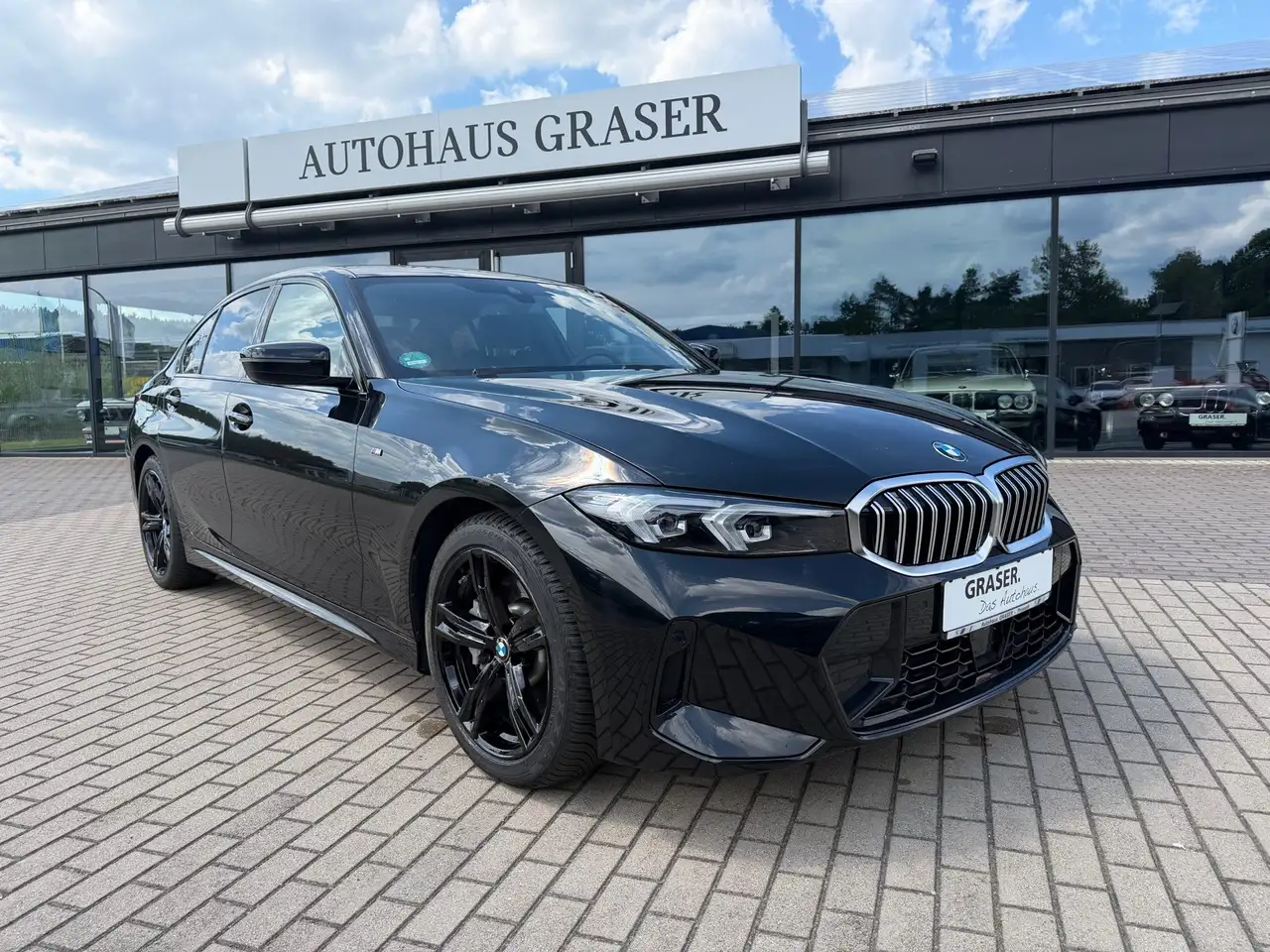 BMW 330 2