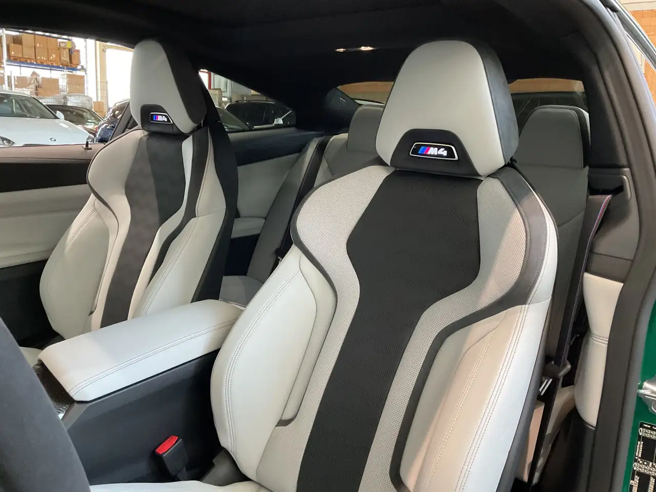 BMW M4 7