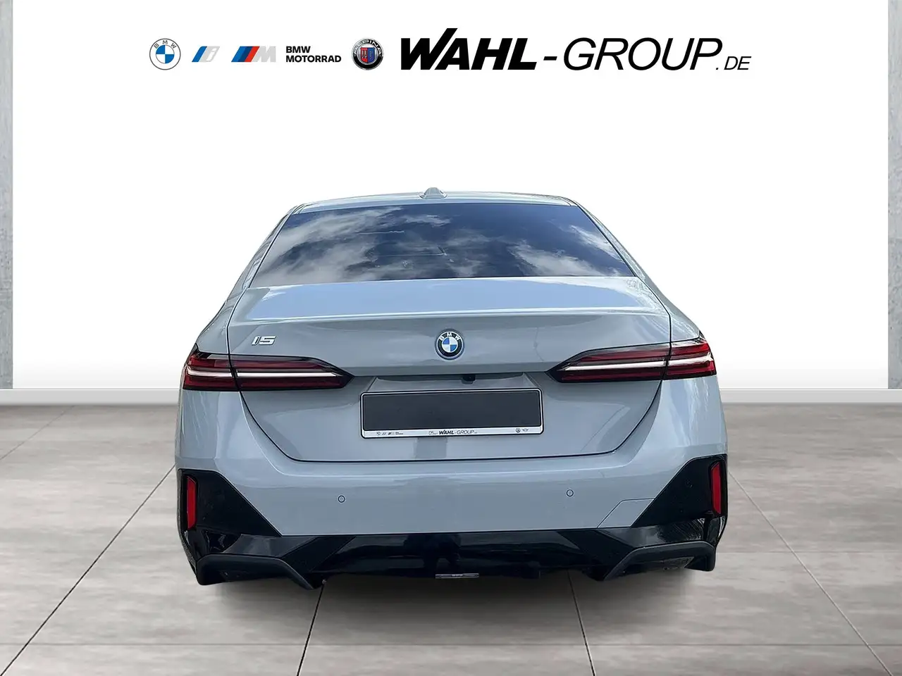 BMW i5 5