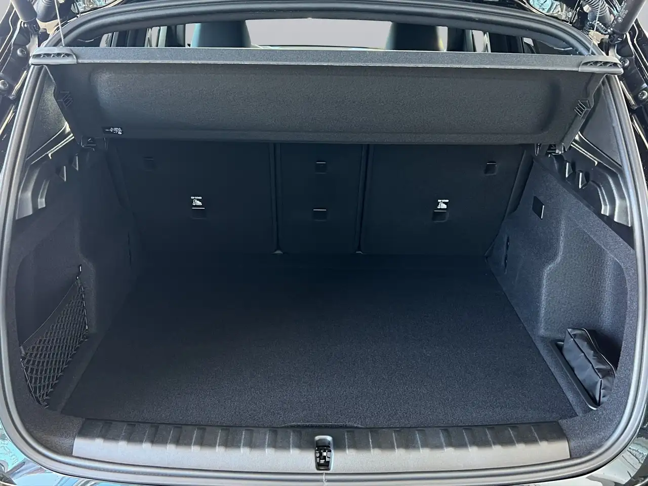 BMW iX1 16