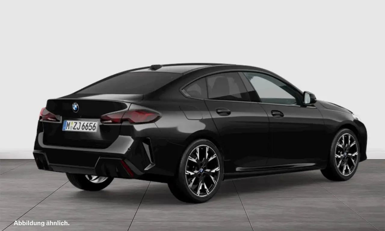 BMW 218 2
