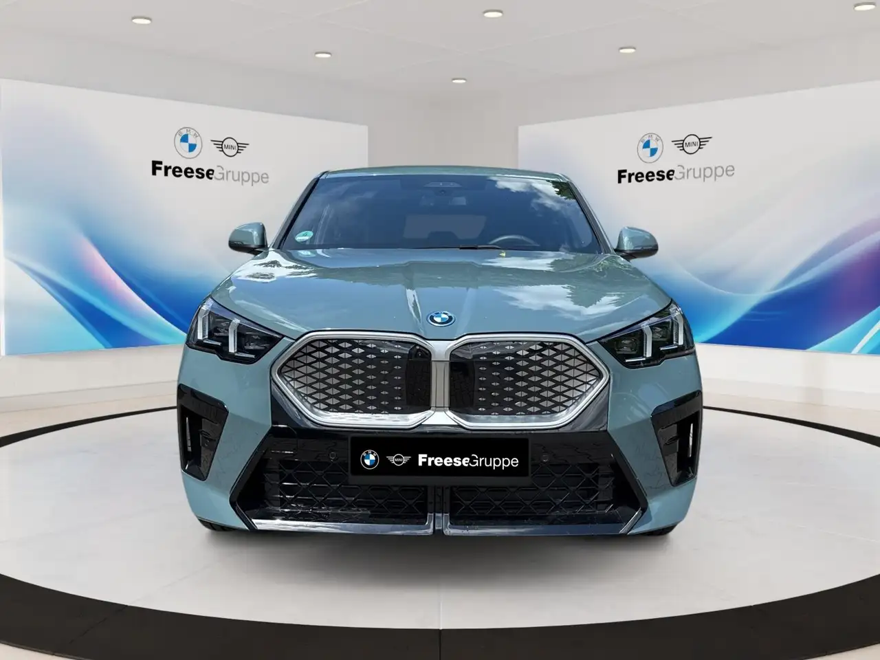 BMW iX2 2