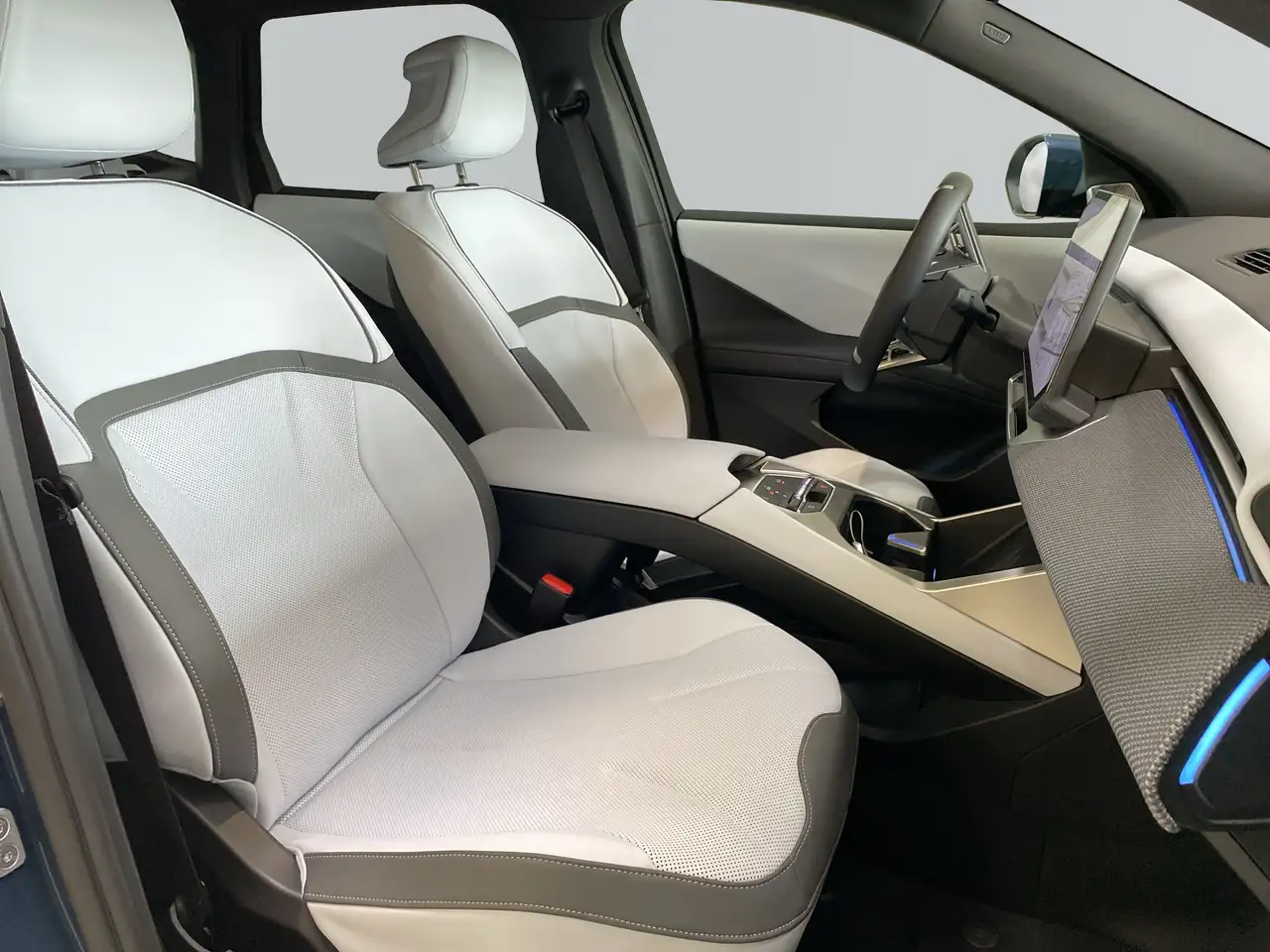 BMW iX3 50 11
