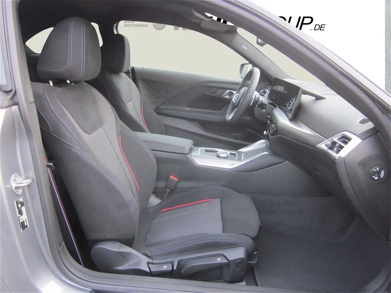 BMW 220 i 12