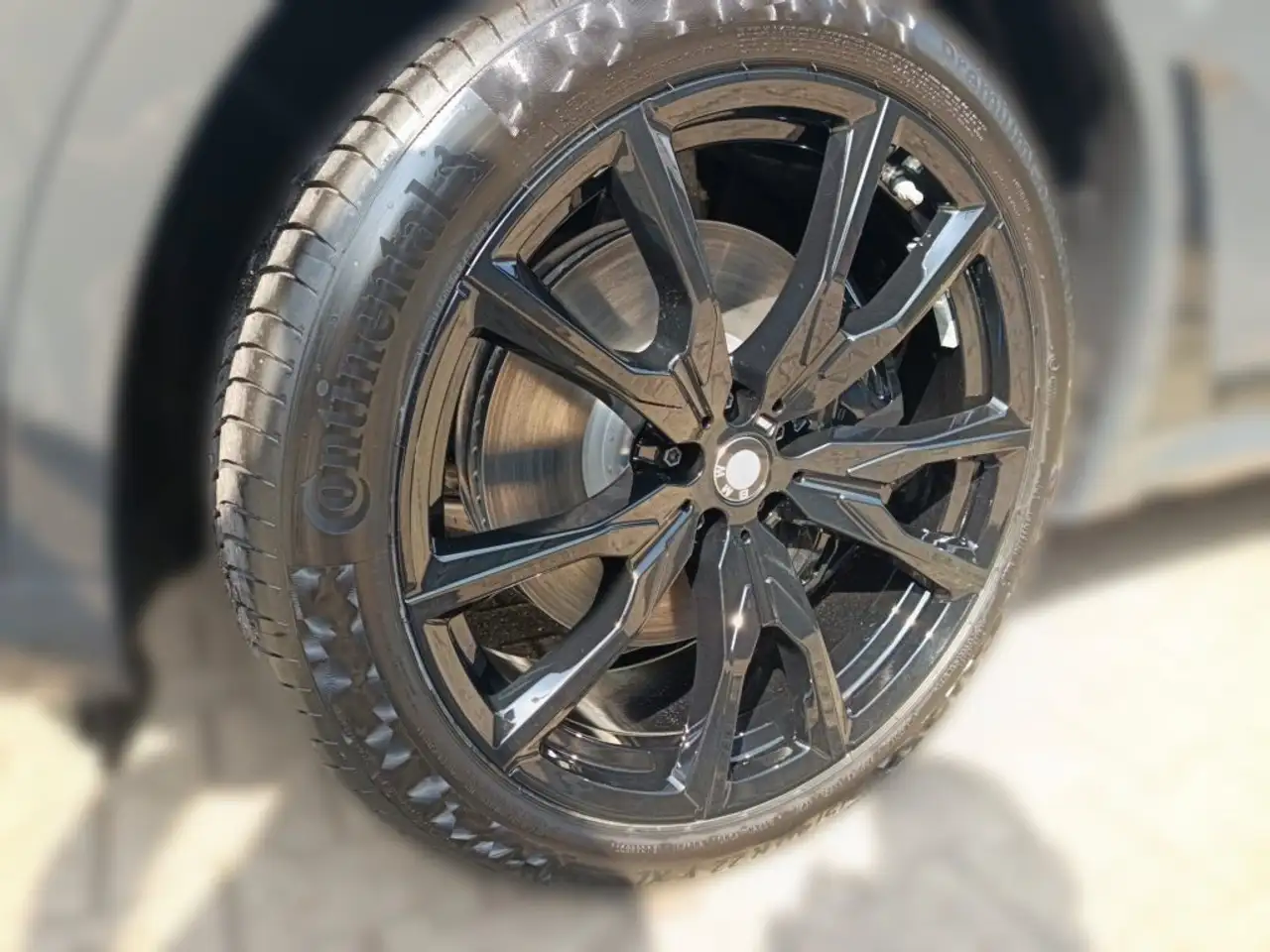 BMW X7 8