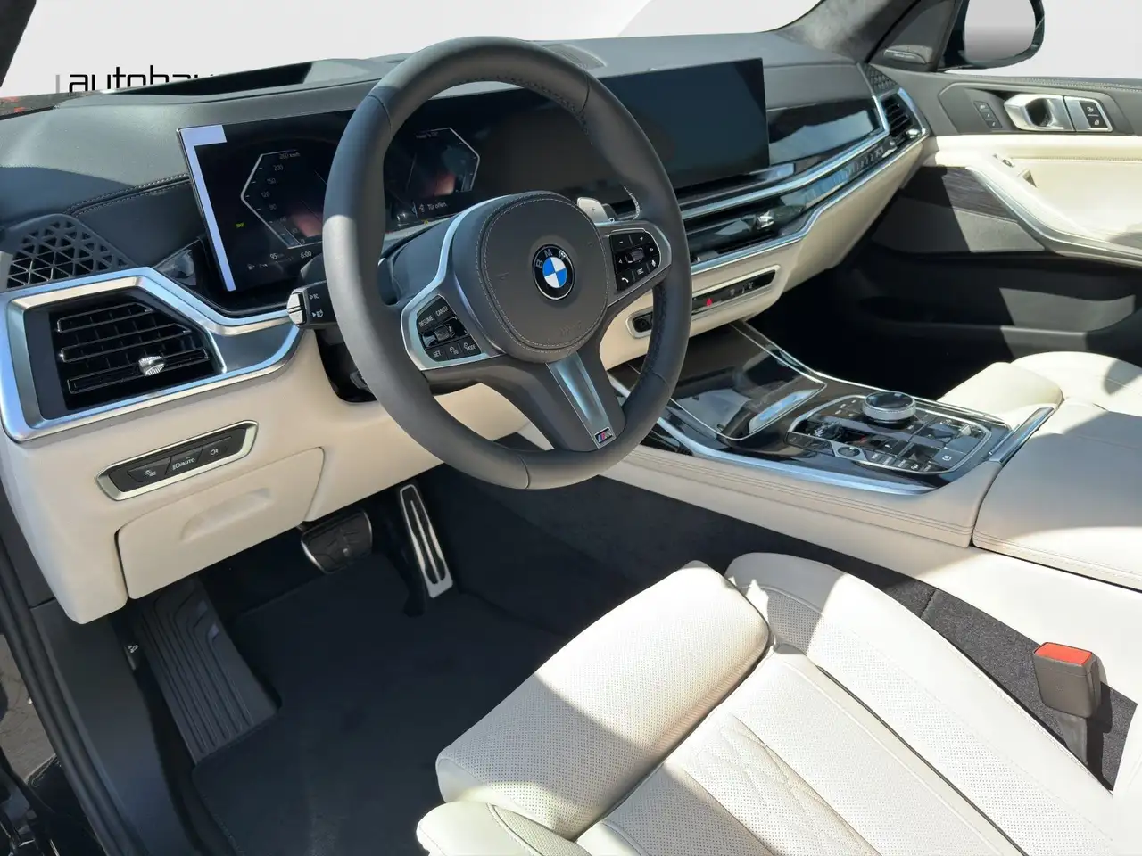 BMW X7 11