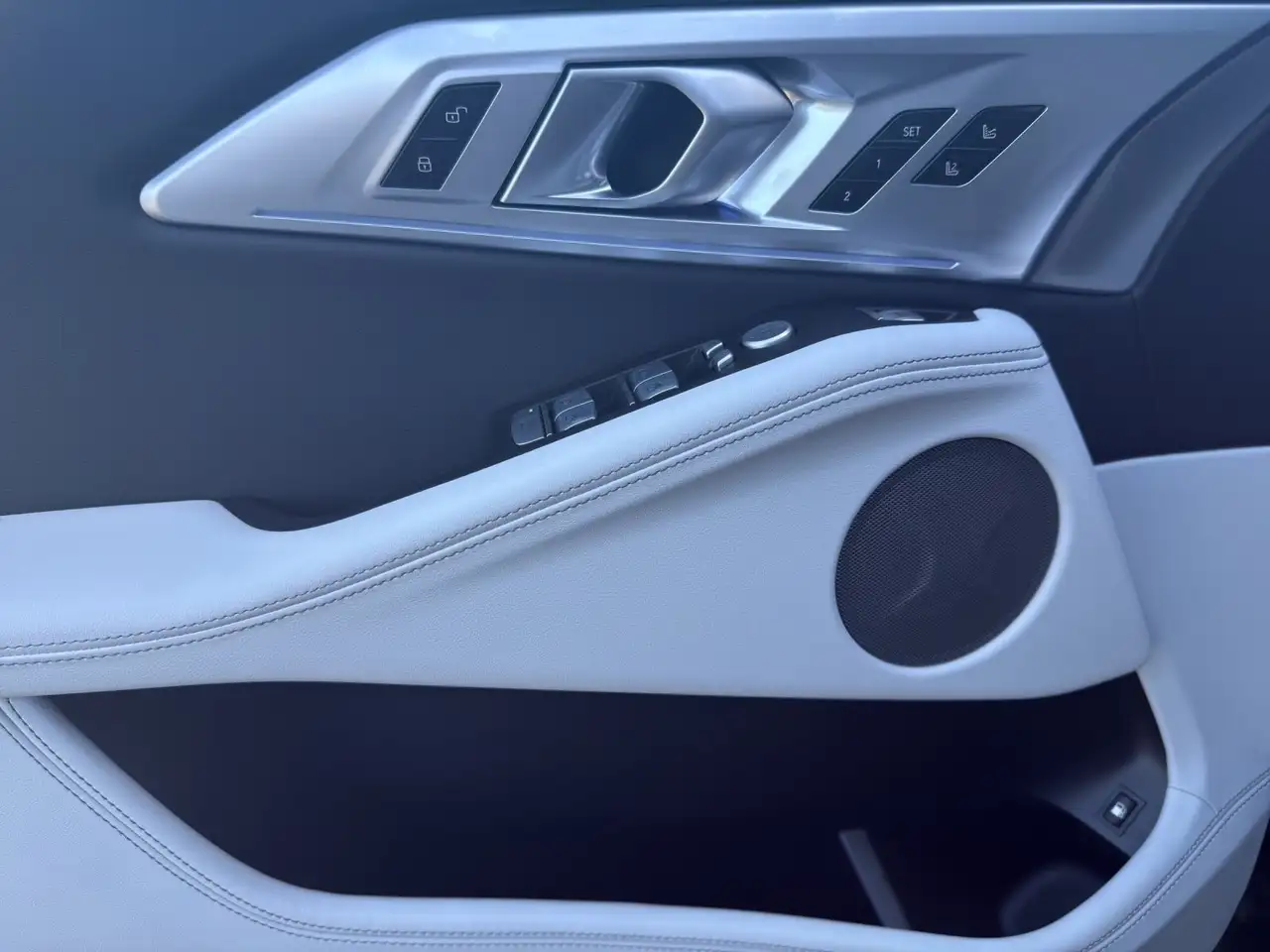 BMW XM 10