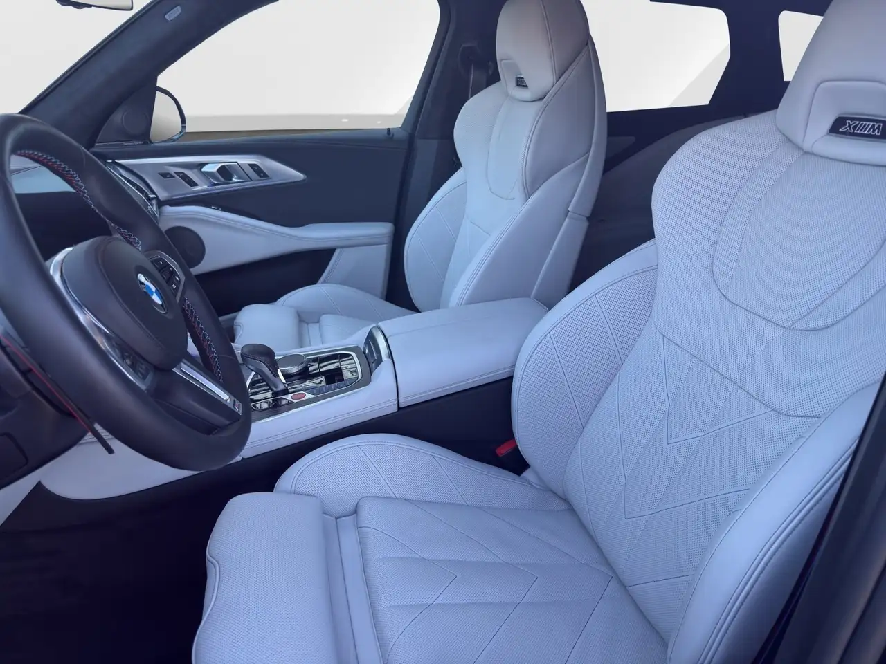 BMW XM 11