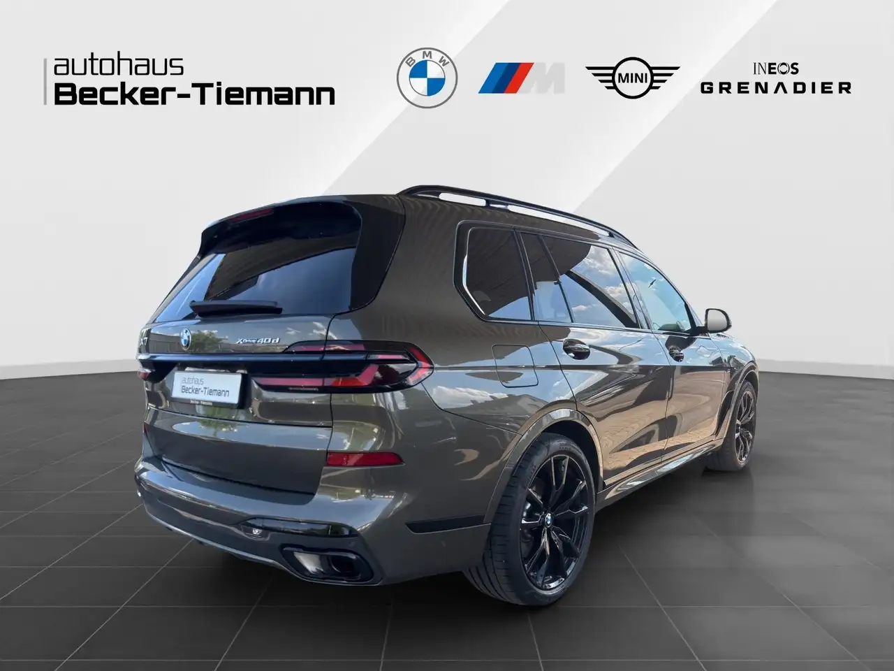 BMW X7 6