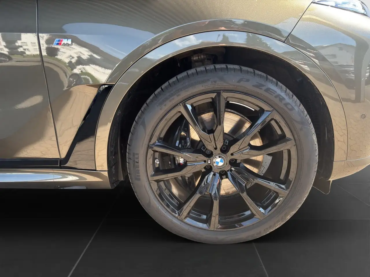 BMW X7 8