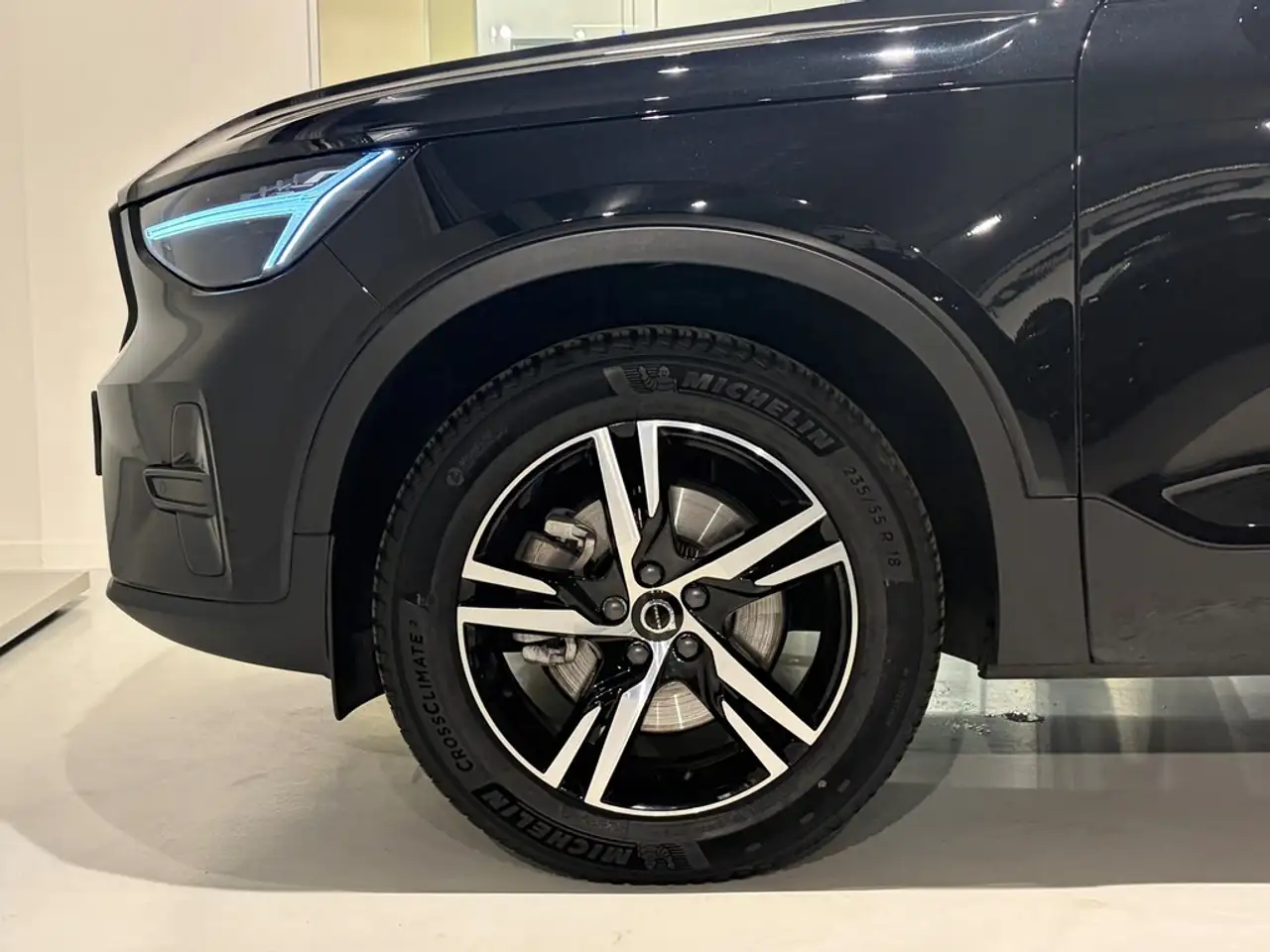 Volvo XC40 3