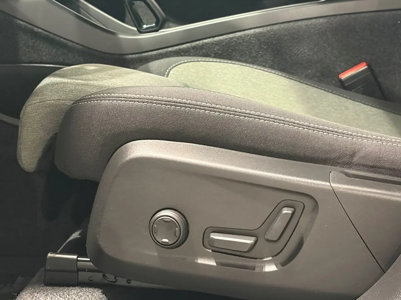 Volvo XC40 6