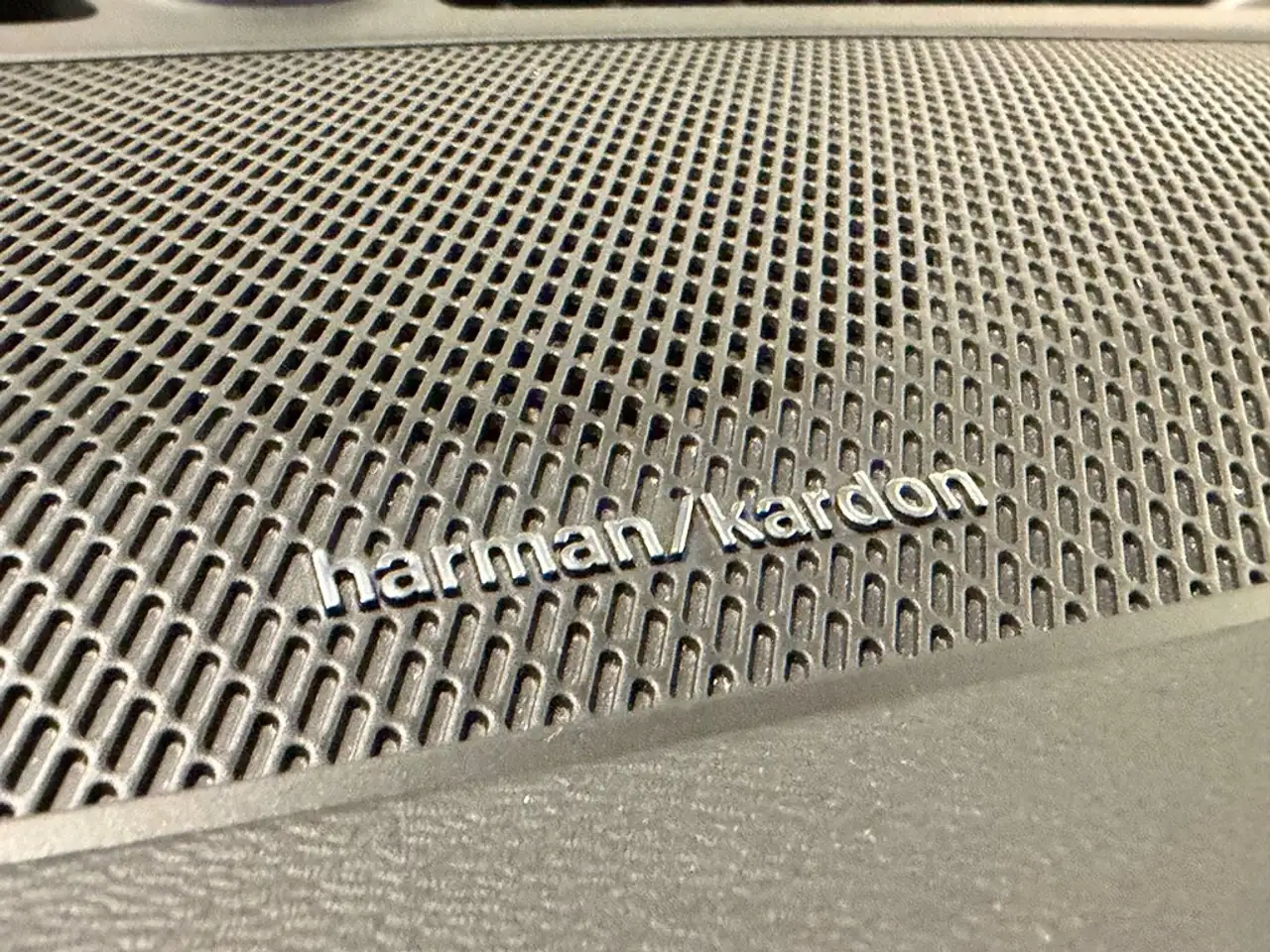 Volvo XC40 8