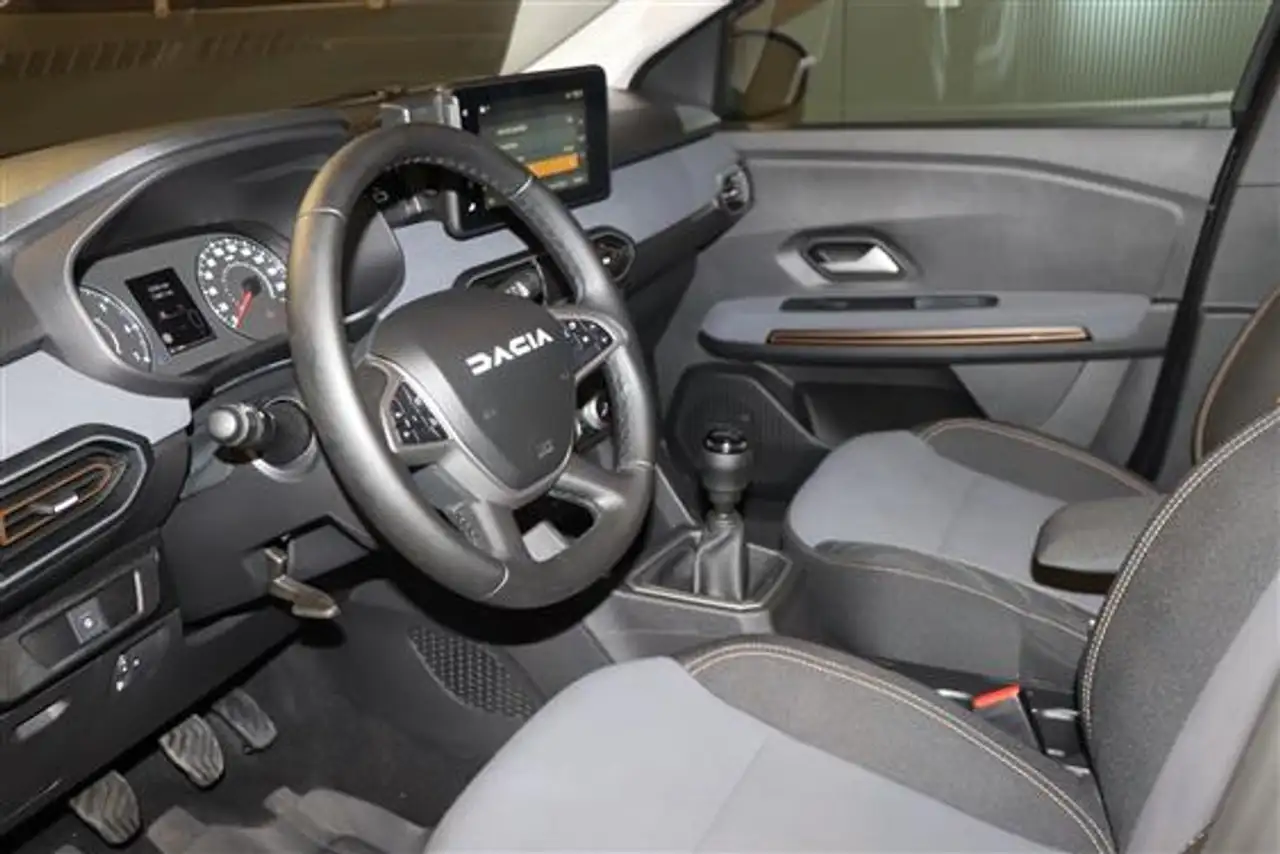 Dacia Jogger 10