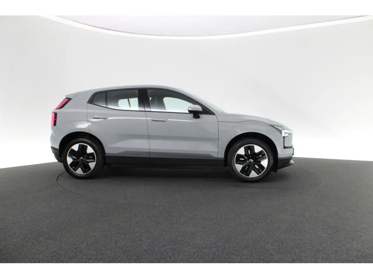 Volvo EX30 7