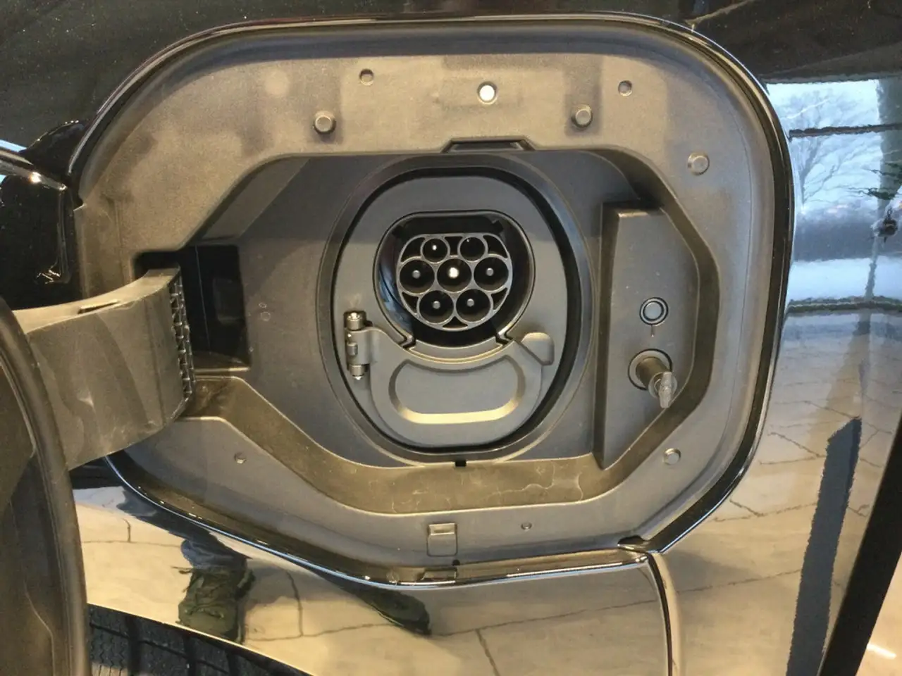 Toyota bZ4X 16