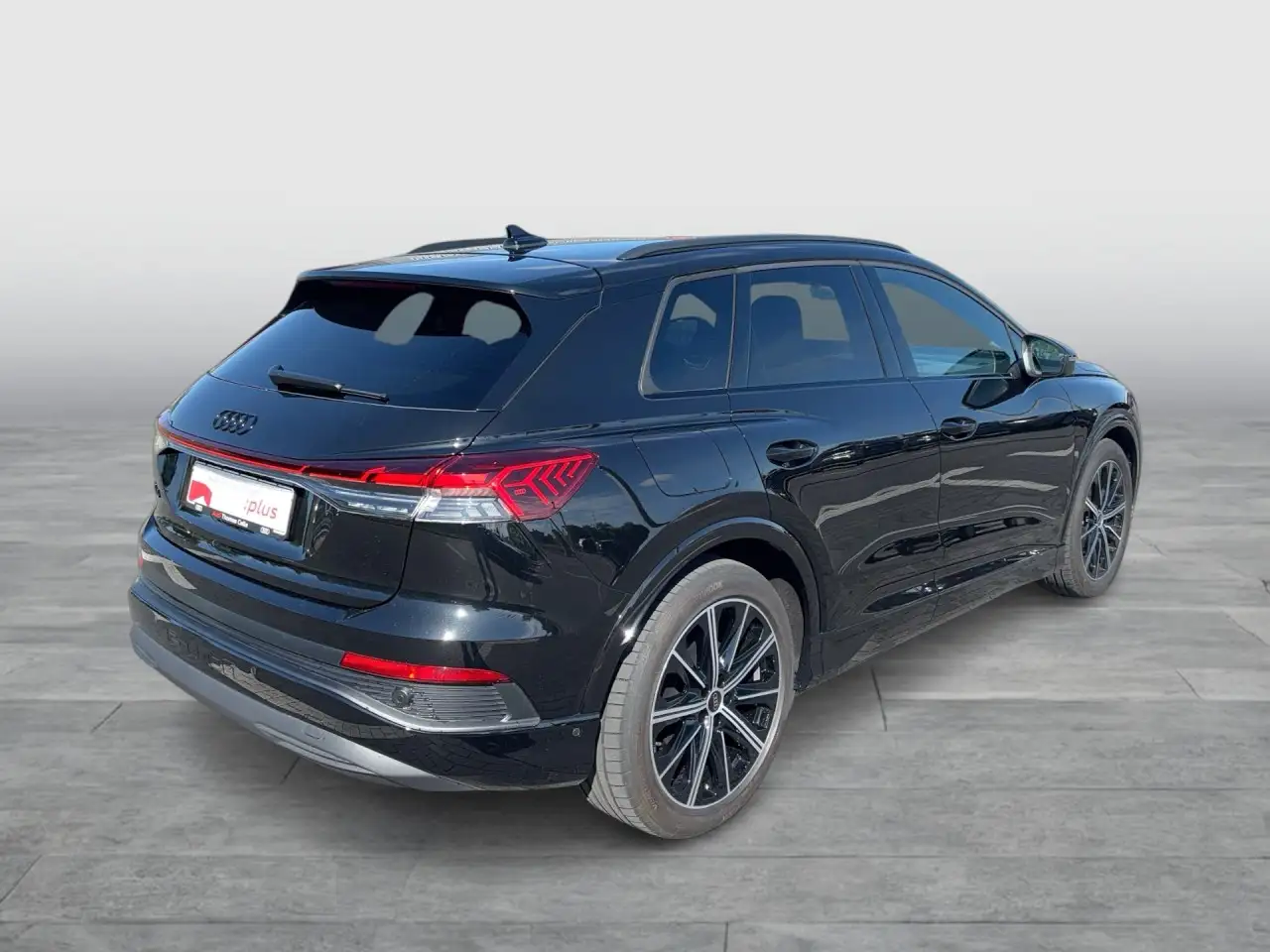 Audi Q4 5