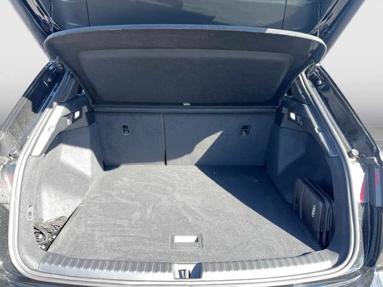 Audi Q4 13