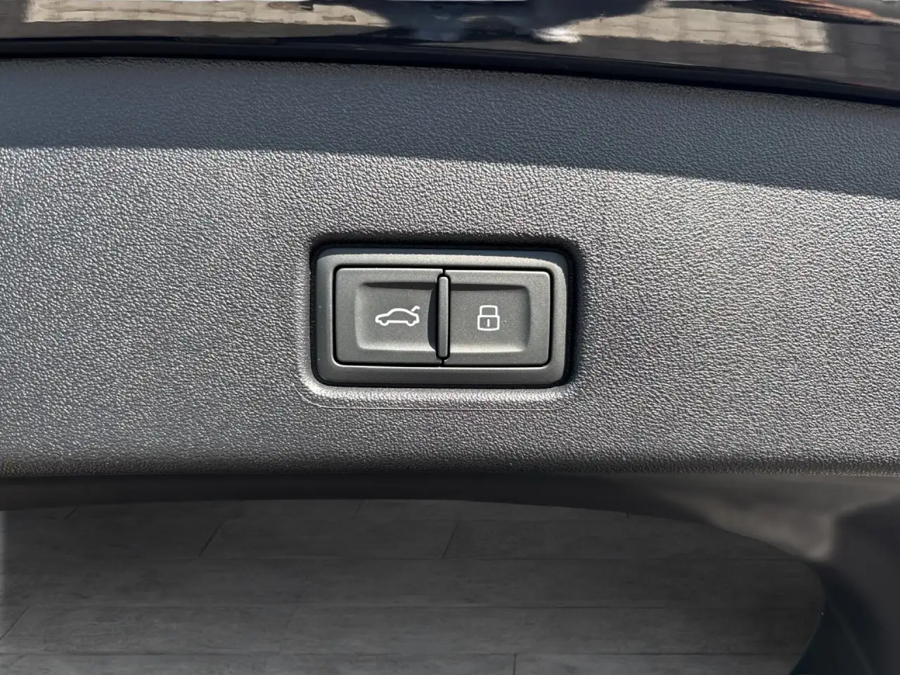Audi Q4 14
