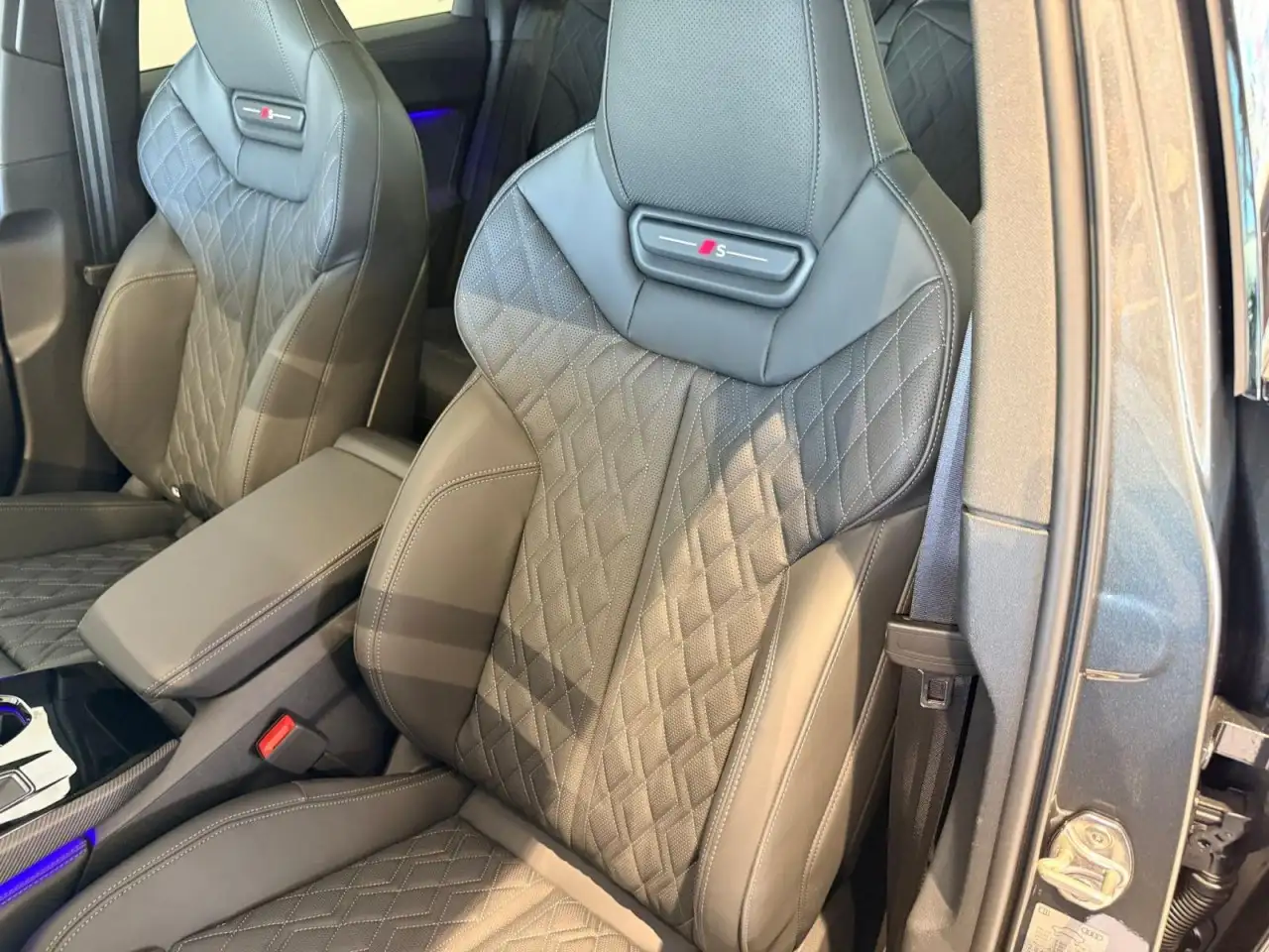 Audi S5 8