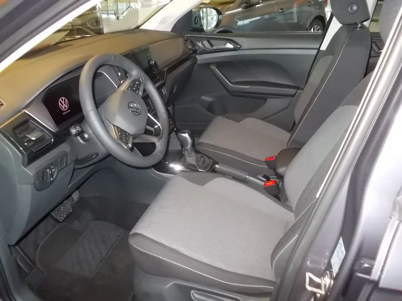 Volkswagen T-Cross 6