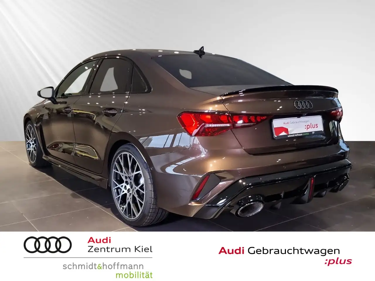 Audi RS3 4