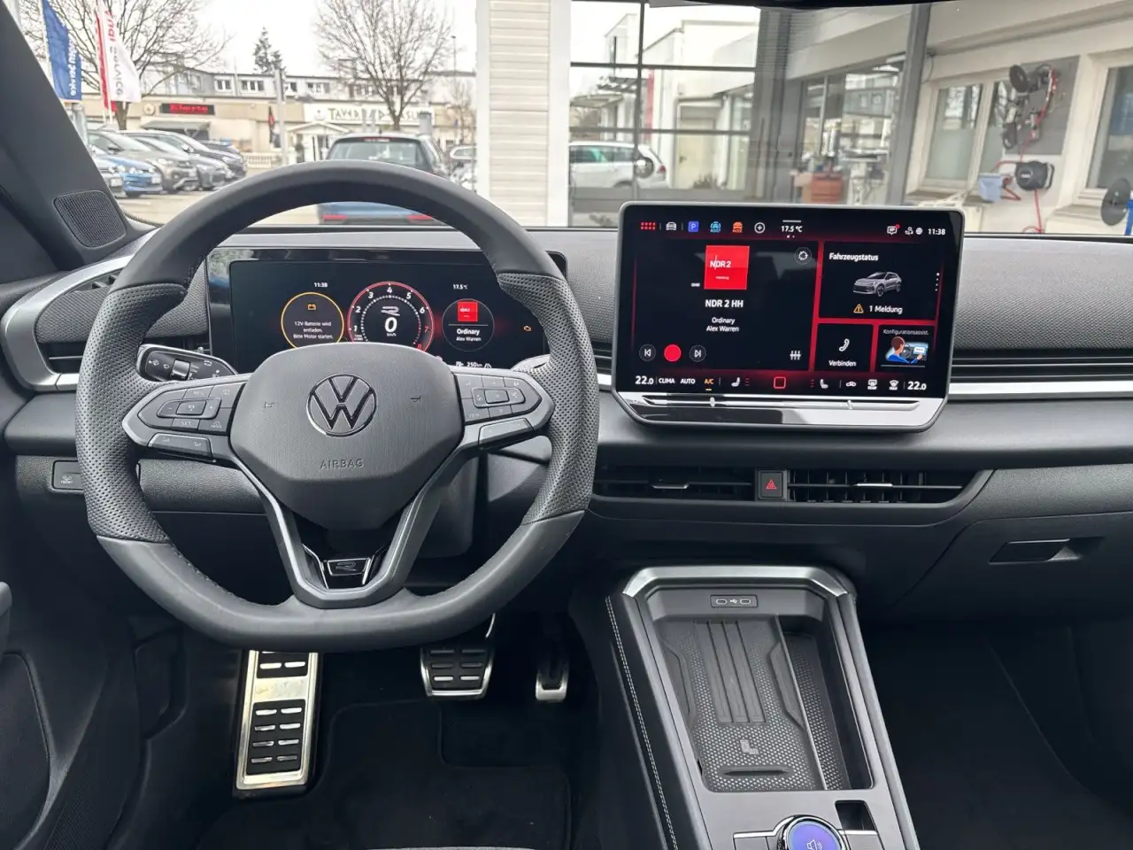 Volkswagen T-Roc 6