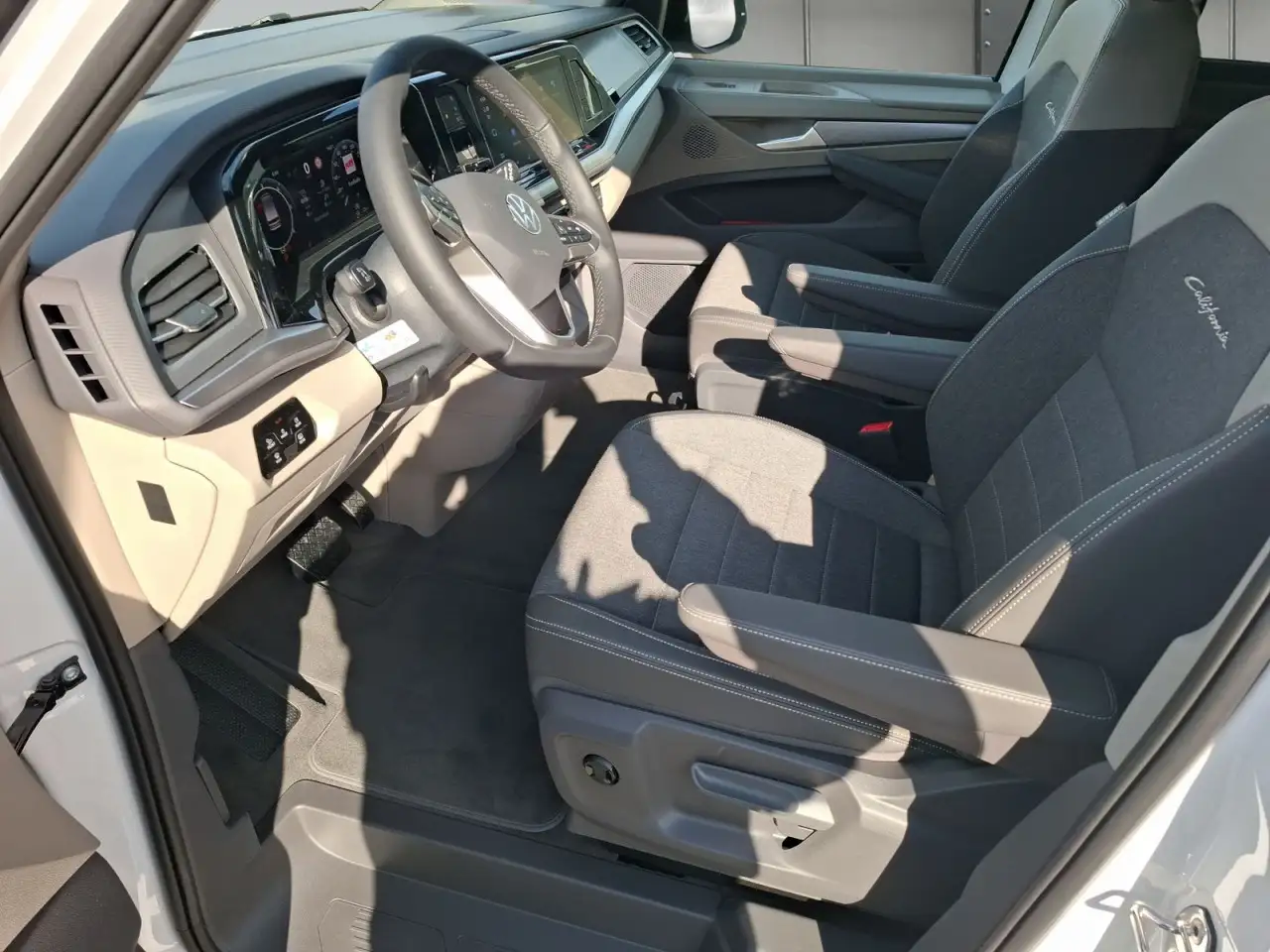 Volkswagen T7 California 7