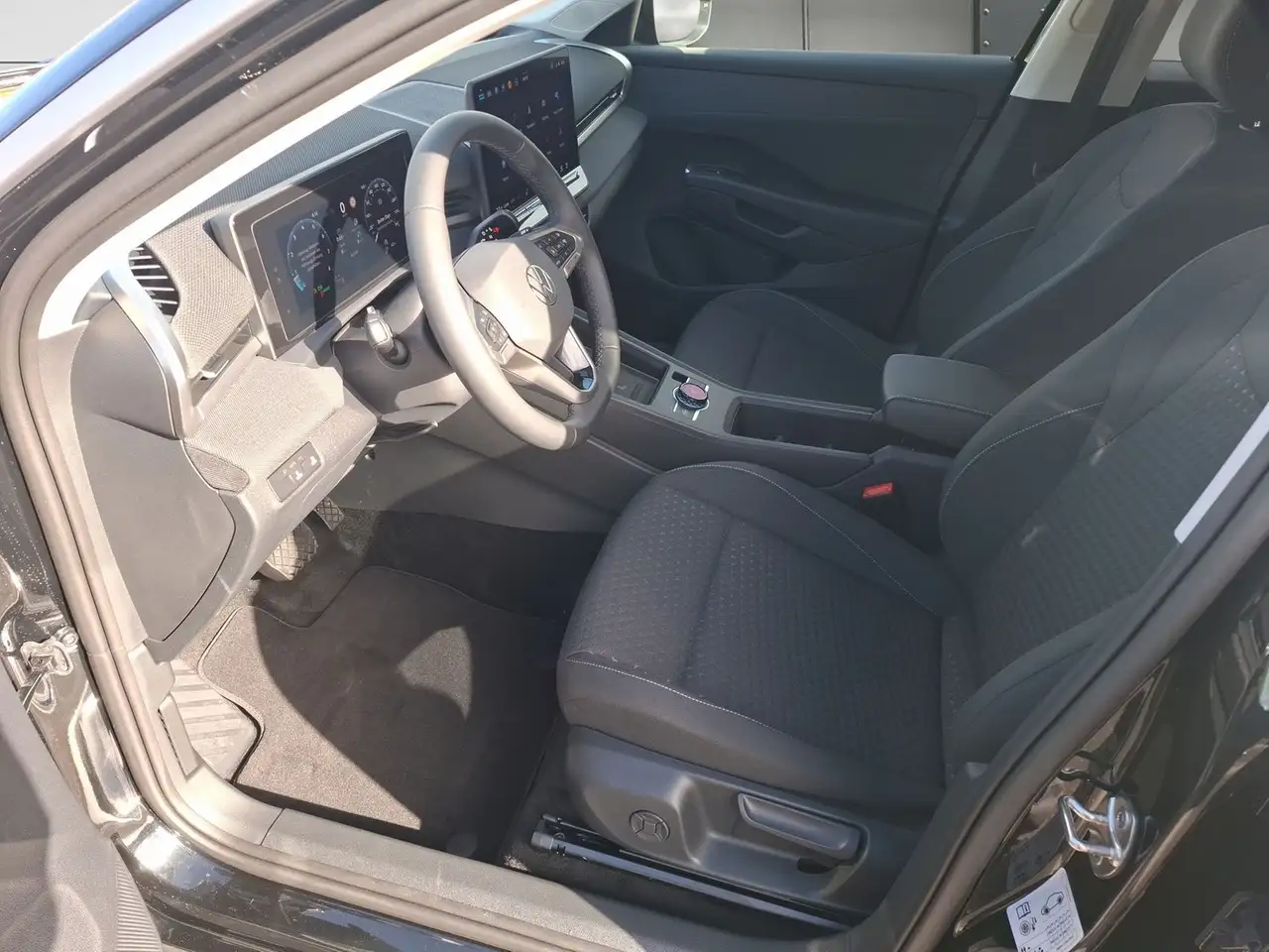 Volkswagen T-Roc 10
